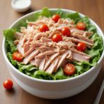 Салат из ветчины и курицы стал любимым у мужа - рецепт из старого блокнота